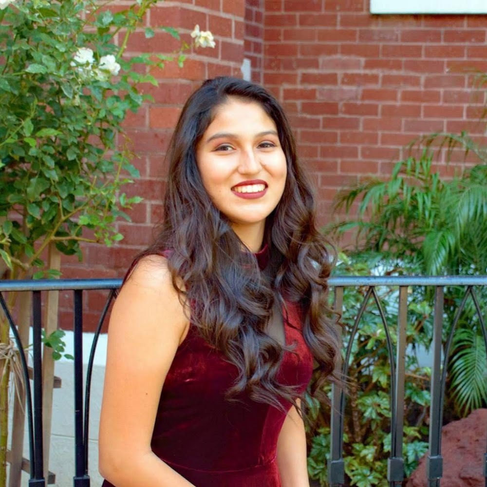 Meet your Posher, Reyna